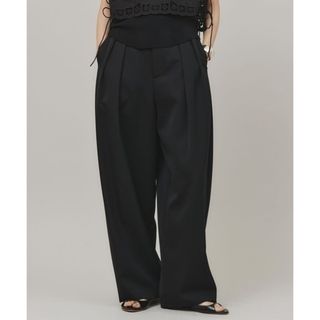 Curensology - 新品 Curensology ダブルクロスツータックパンツ Curensology - 新品 Curensology ダブルクロスツータックパンツ