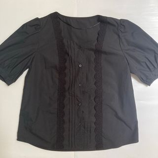 ジーユー(GU)の【専用】GU レースコンビネーションボリュームスリーブブラウス(シャツ/ブラウス(半袖/袖なし))