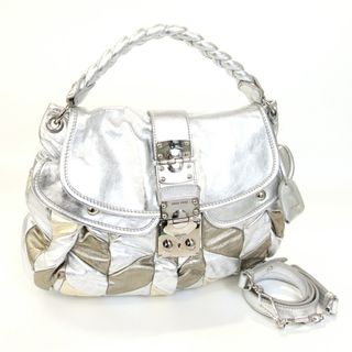 MIU MIU(シルバー/銀色系)のフリマアイテム一覧 MIU MIU(シルバー/銀色系)のフリマアイテム一覧