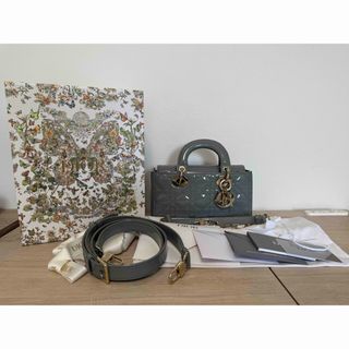 Christian Dior(ハンドバッグ ・ グレー/灰色系)のフリマ Christian Dior(ハンドバッグ ・ グレー/灰色系)のフリマ