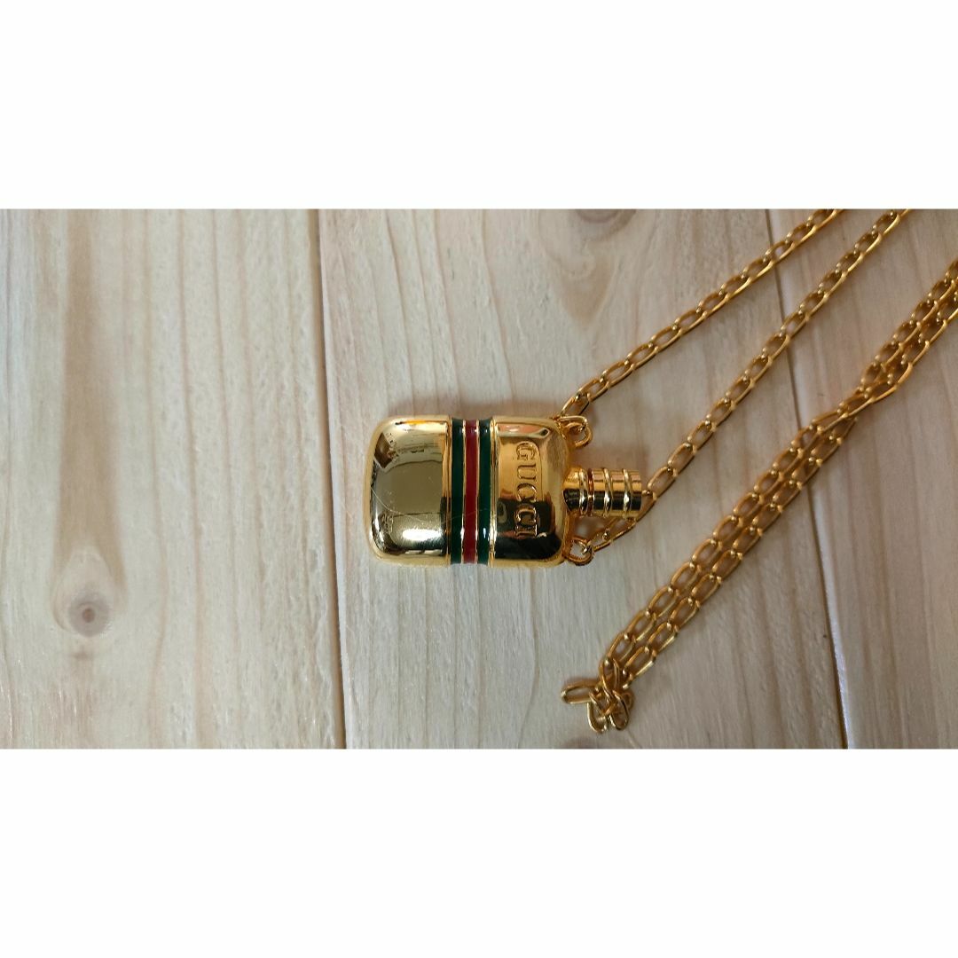 GUCCI - GUCCI グッチ ボトルネックレス ゴールド 香水入れ GUCCI - GUCCI グッチ ボトルネックレス ゴールド 香水入れ