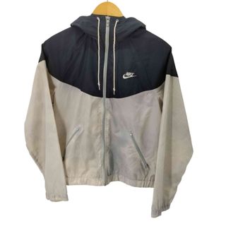 NIKE(ナイロンジャケット ・ シルバー/銀色系)のフリマ NIKE(ナイロンジャケット ・ シルバー/銀色系)のフリマ