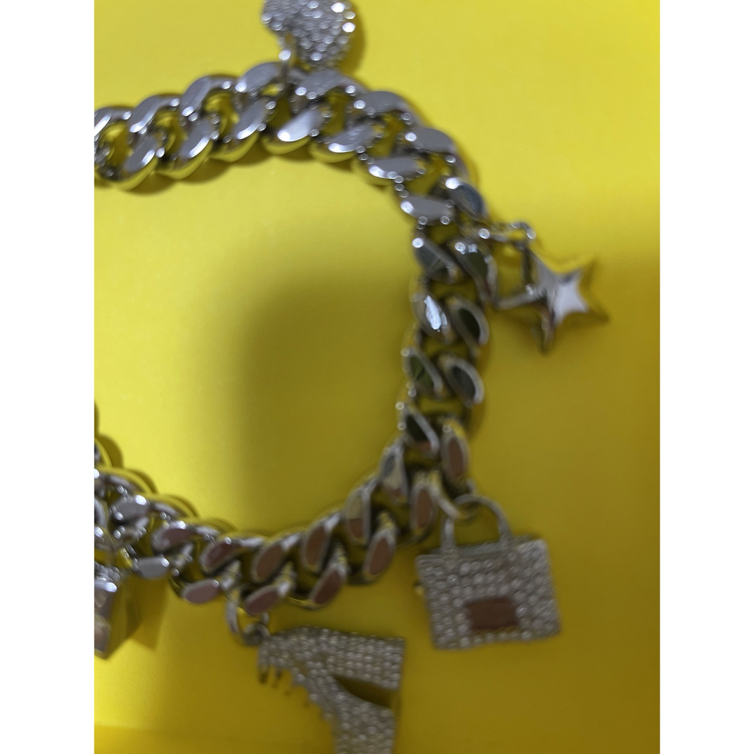 MARC JACOBS(マークジェイコブス)のマークジェイコブス 新品 袋付き ブレスレット レディースのアクセサリー(ブレスレット/バングル)の商品写真