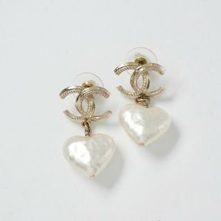CHANEL - シャネル ピアス BTS V テテの通販|ラクマ CHANEL - シャネル ピアス BTS V テテの通販|ラクマ