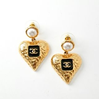 CHANEL(ハート ・ ピアス)のフリマアイテム一覧 CHANEL(ハート ・ ピアス)のフリマアイテム一覧