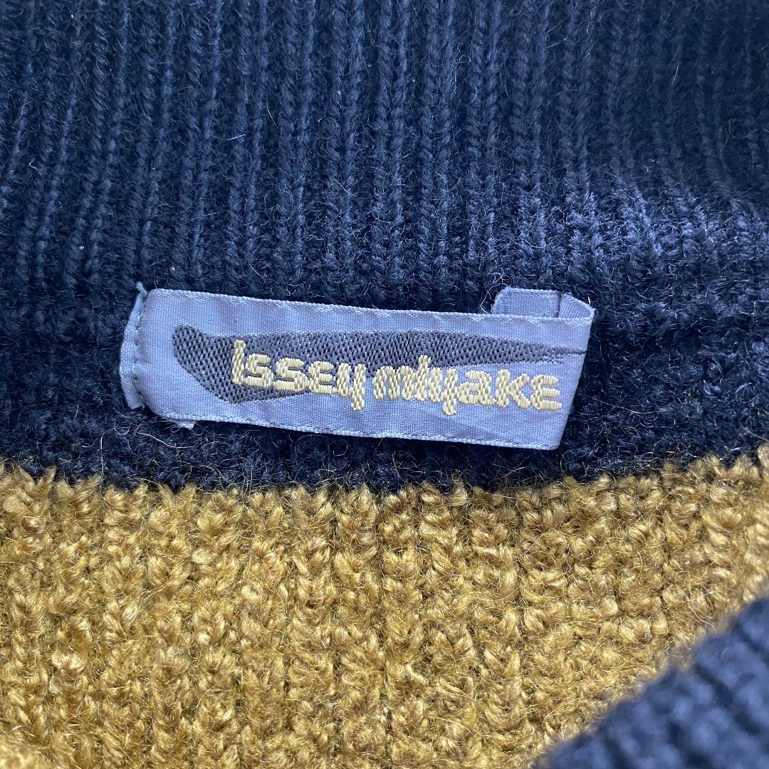 美品　イッセイミヤケ　ベスト　筆タグ　ISSEY MIYAKE アーカイブ 美品 イッセイミヤケ ベスト 筆タグ ISSEY MIYAKE アーカイブ