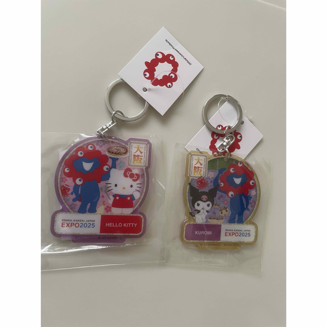新品 大阪限定販売 大阪万博 コラボ ミャクミャク キティ クロミ セット エンタメ/ホビーのアニメグッズ(キーホルダー)の商品写真