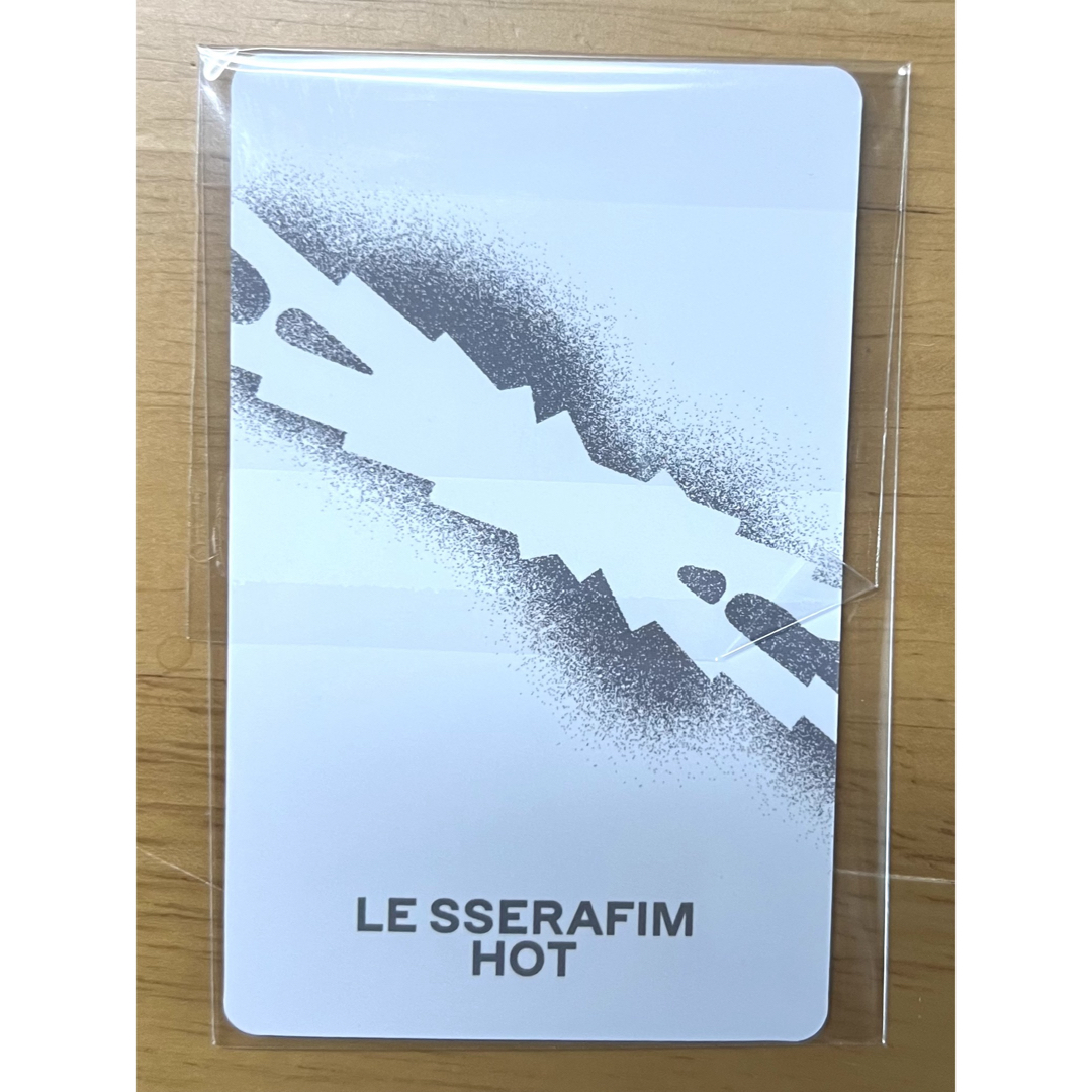 LE SSERAFIM - le sserafim hot 当選 直筆サイン トレカ weverse LE SSERAFIM - le sserafim hot 当選 直筆サイン トレカ weverse