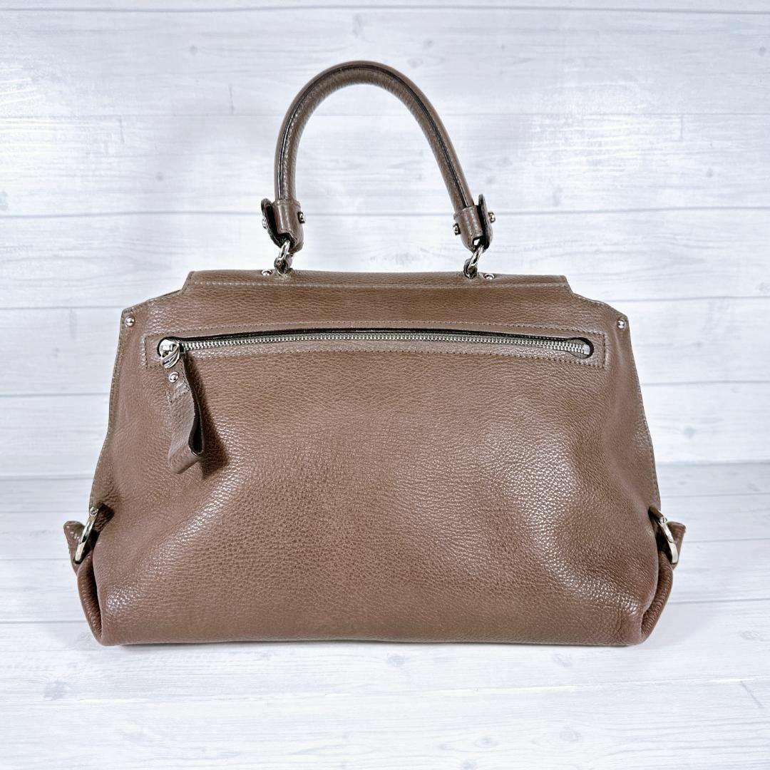 Salvatore Ferragamo - サルヴァトーレ フェラガモ ソフィア Salvatore Ferragamo - サルヴァトーレ フェラガモ ソフィア