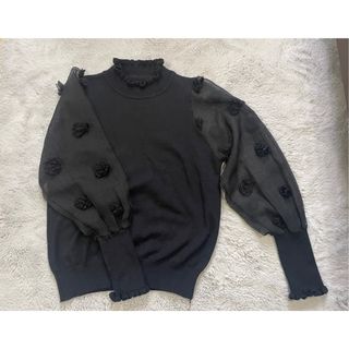 美品】カットアウトトップス 黒 L 韓国 おしゃれ 肩見せ 無地 美品】カットアウトトップス 黒 L 韓国 おしゃれ 肩見せ 無地