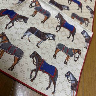 GUCCI(バンダナ/スカーフ)のフリマアイテム一覧 GUCCI(バンダナ/スカーフ)のフリマアイテム一覧