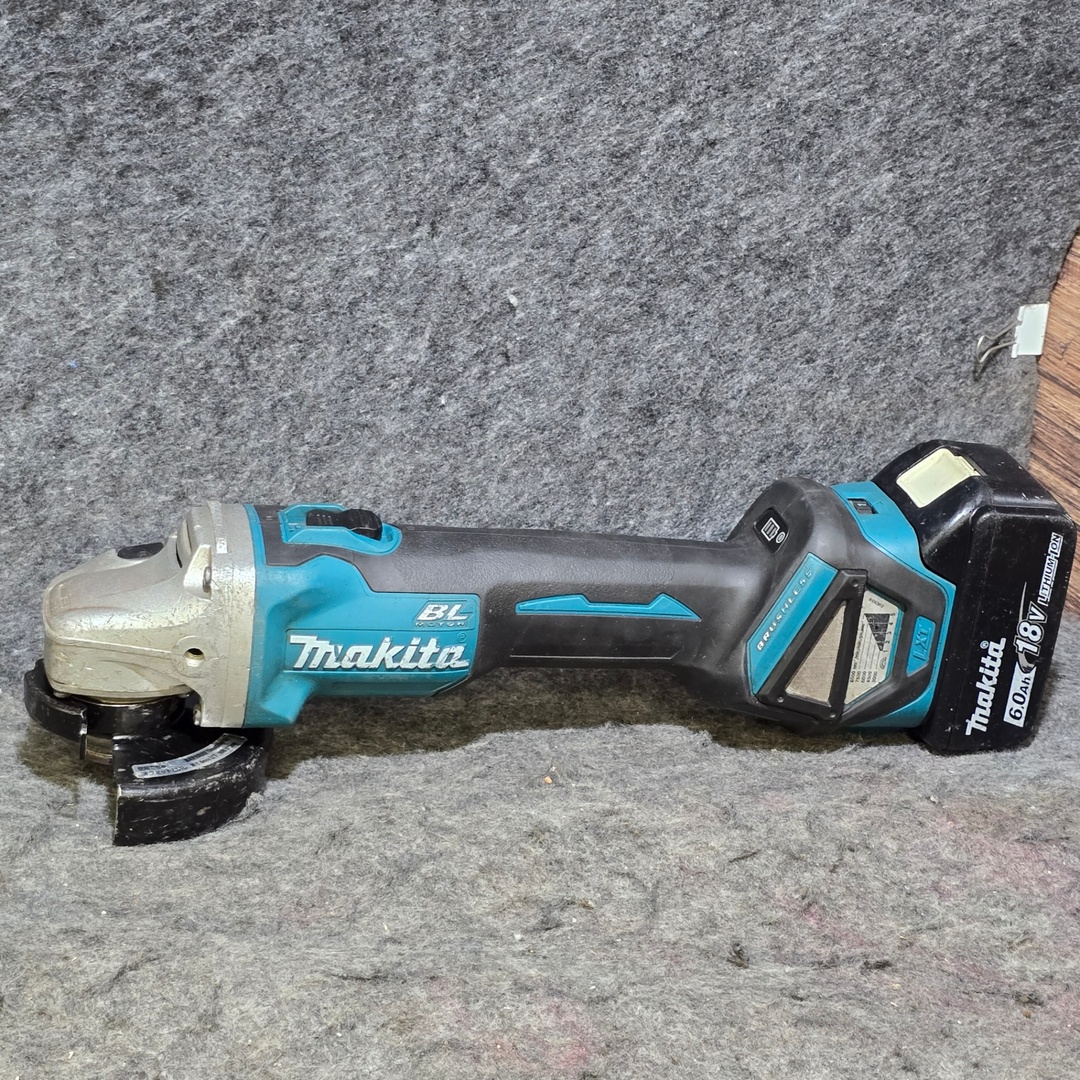 中古品・バッテリ付き!※端子部分にサビあり※】マキタ(makita 中古品・バッテリ付き!※端子部分にサビあり※】マキタ(makita