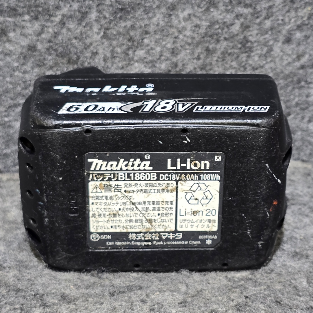 中古品・バッテリ付き!※端子部分にサビあり※】マキタ(makita 中古品・バッテリ付き!※端子部分にサビあり※】マキタ(makita