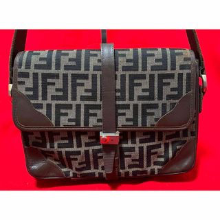 FENDI - ☆SALE【5da1025】フェンディ ショルダーバッグ ズッカ FENDI - ☆SALE【5da1025】フェンディ ショルダーバッグ ズッカ