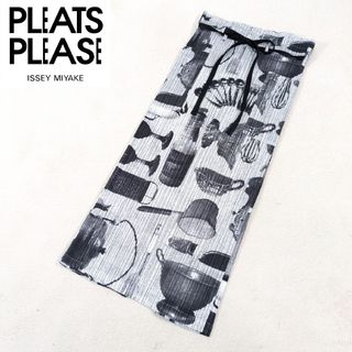 PLEATS PLEASE ISSEY MIYAKE(ロングスカート)のフリマアイテム一覧 PLEATS PLEASE ISSEY MIYAKE(ロングスカート)のフリマアイテム一覧