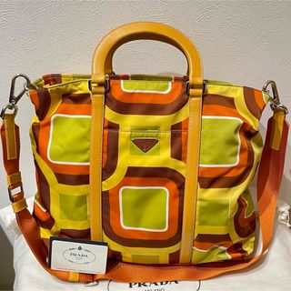 PRADA(バッグ ・ イエロー/黄色系)のフリマアイテム一覧 PRADA(バッグ ・ イエロー/黄色系)のフリマアイテム一覧