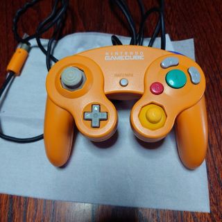 ニンテンドーゲームキューブ(オレンジ/橙色系)のフリマ ニンテンドーゲームキューブ(オレンジ/橙色系)のフリマ