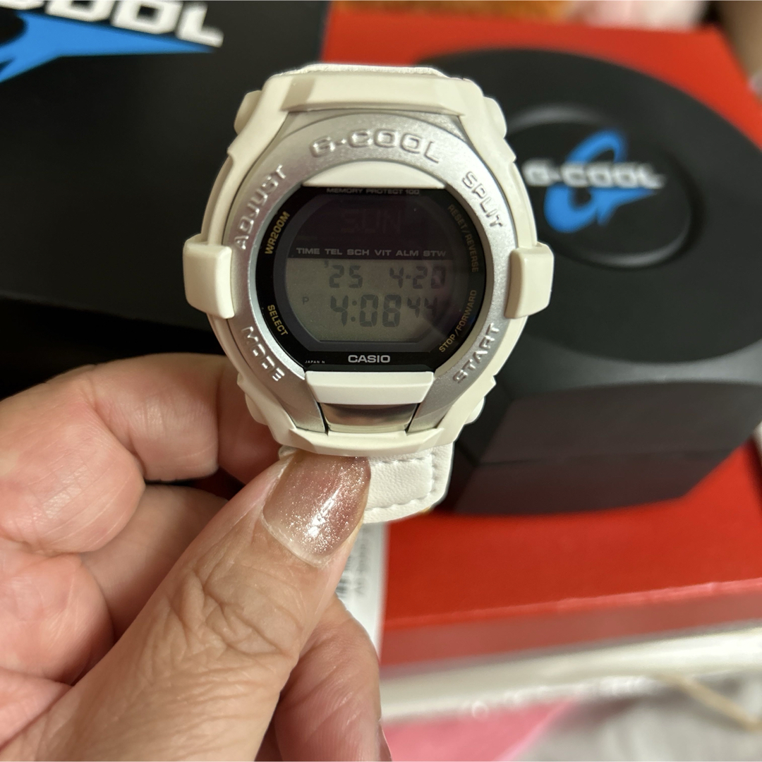 G-SHOCK(ジーショック)のG-Cool デジタル腕時計 イエロー メンズの時計(腕時計(デジタル))の商品写真