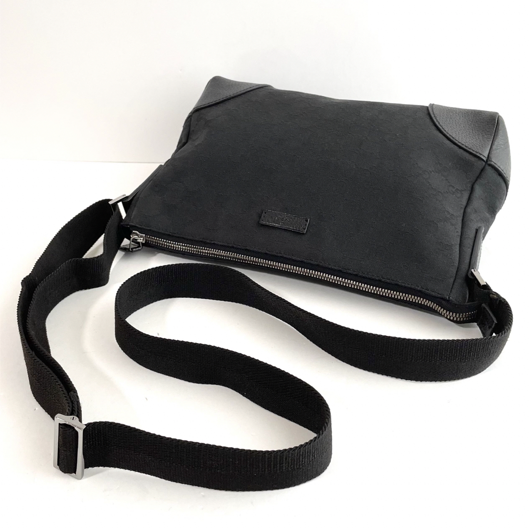 GUCCI - 【極美品〜美品】GUCCI グッチ ショルダーバッグ GG GUCCI - 【極美品〜美品】GUCCI グッチ ショルダーバッグ GG