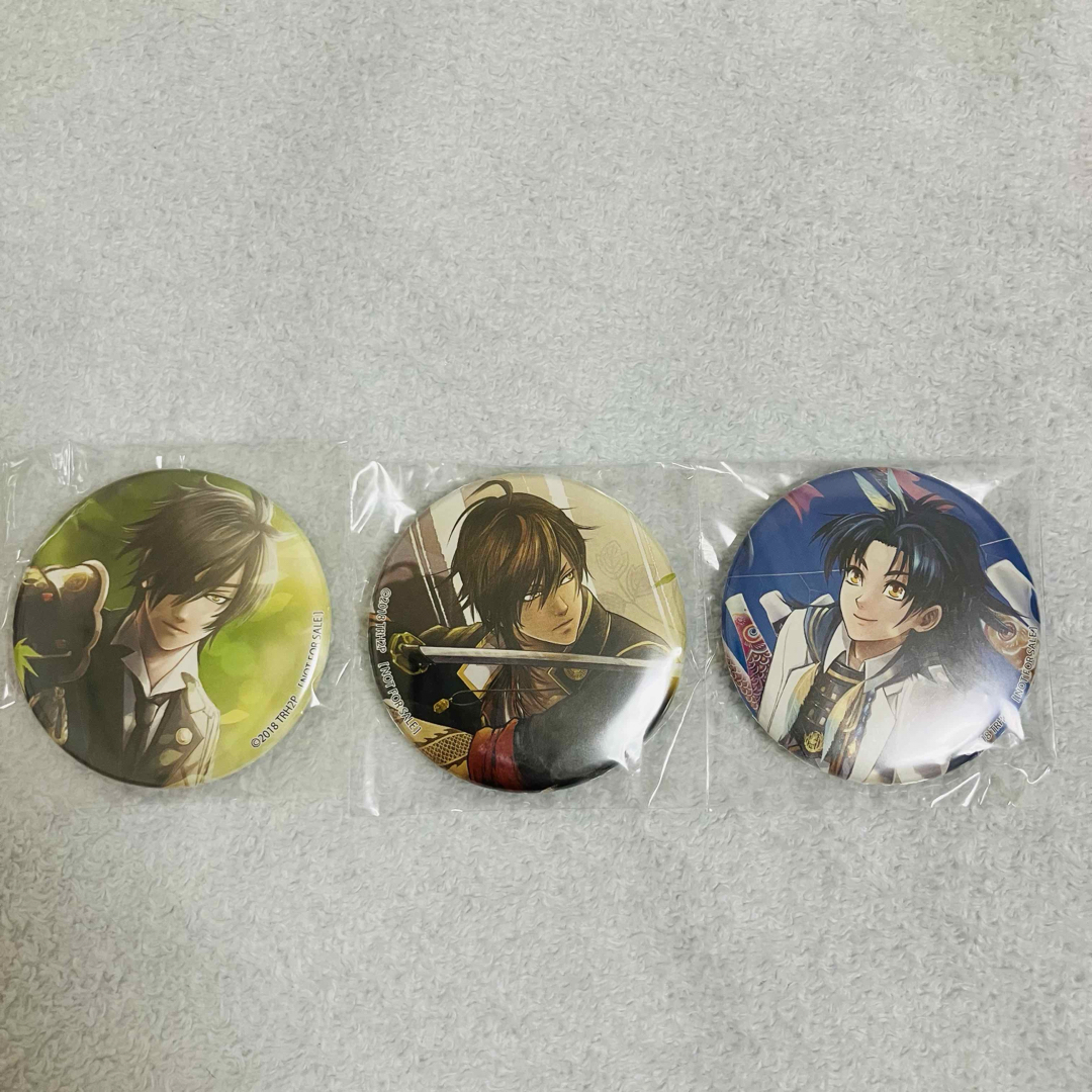 刀剣乱舞花丸 アニメイトポイント景品缶バッジ 燭台切光忠・大倶利伽羅・太鼓鐘貞宗 エンタメ/ホビーのアニメグッズ(バッジ/ピンバッジ)の商品写真
