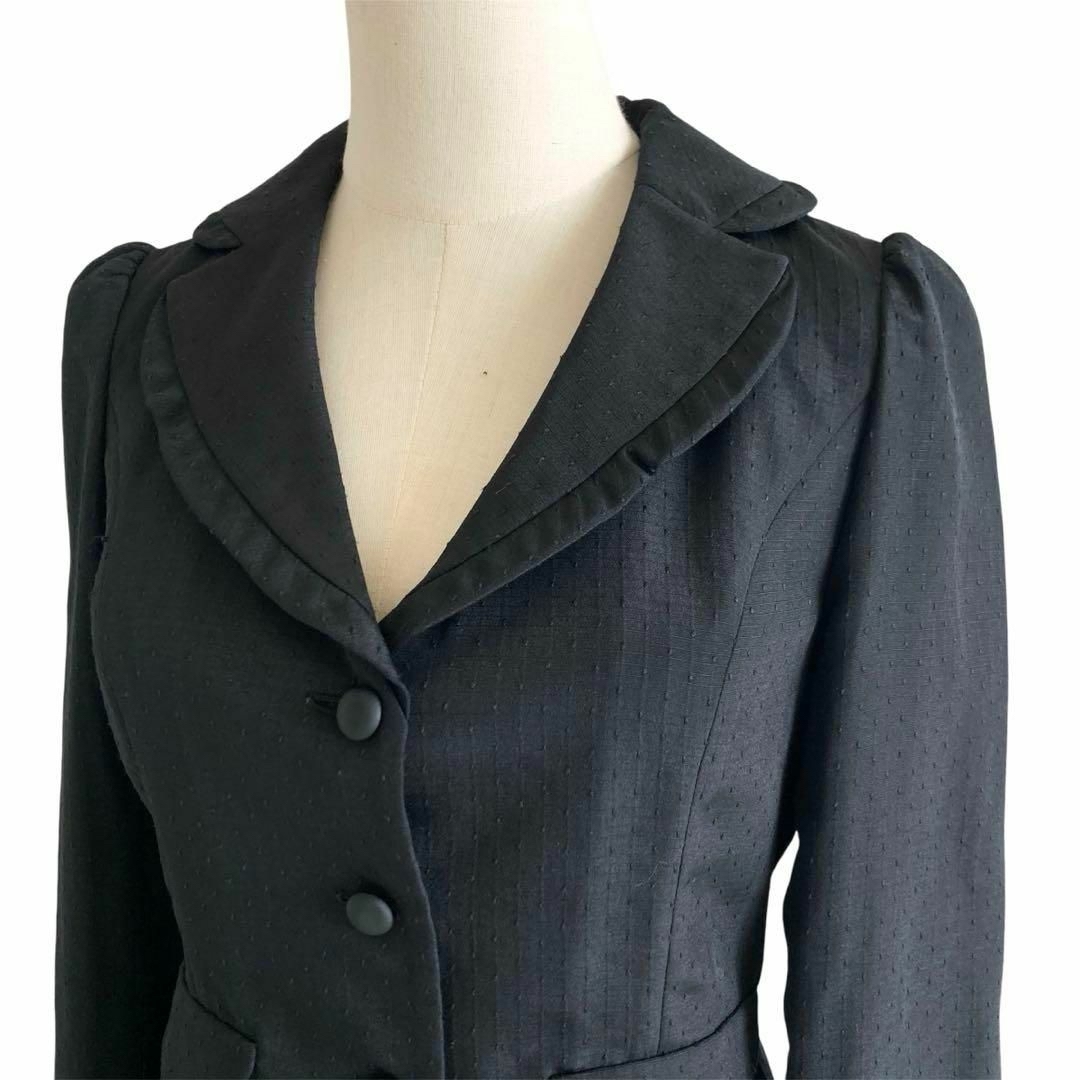 TO BE CHIC - トゥービーシック フリルテーラードジャケット TO BE CHIC - トゥービーシック フリルテーラードジャケット