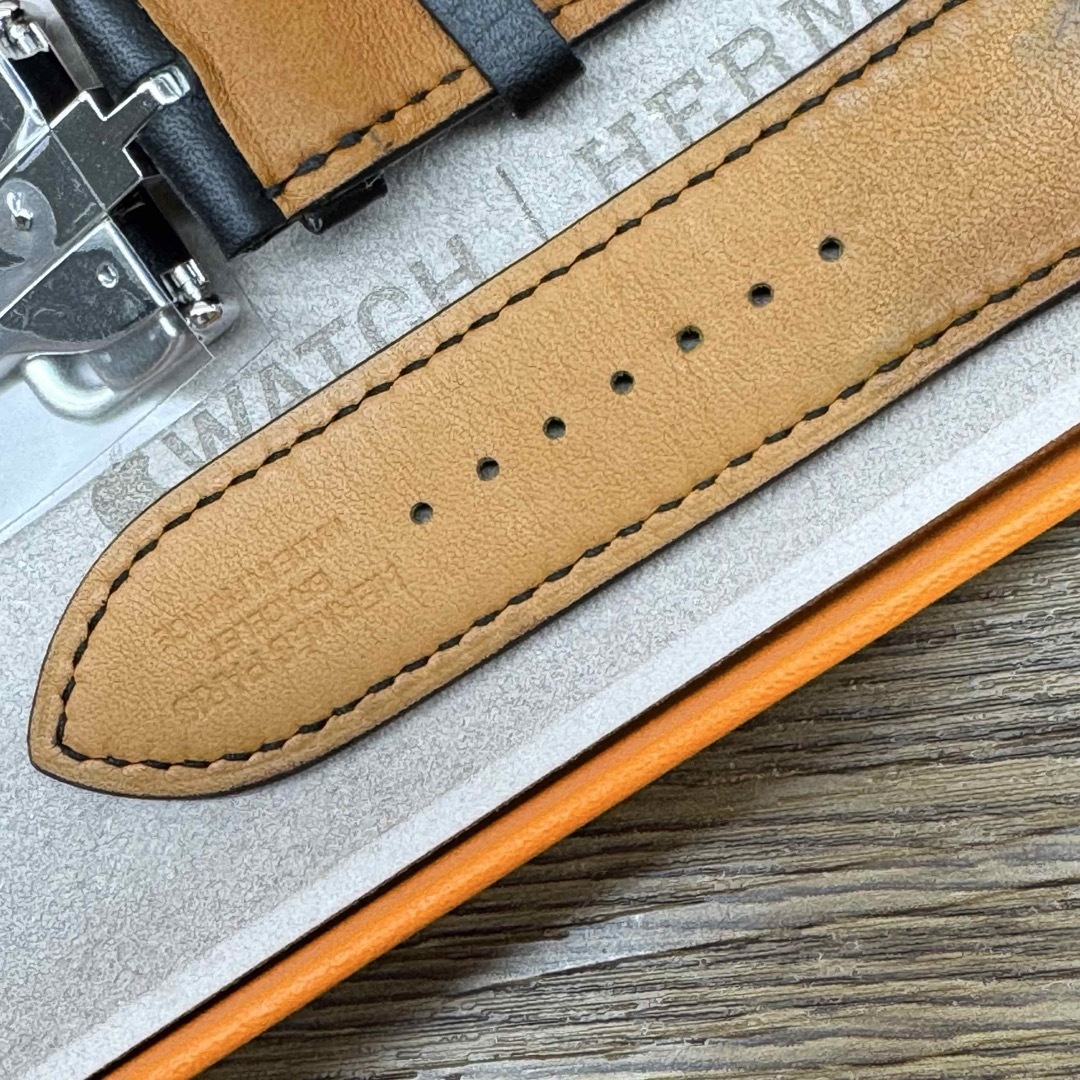 Apple - 2521 Apple Watch エルメス ブラック バックル レザー Apple - 2521 Apple Watch エルメス ブラック バックル レザー