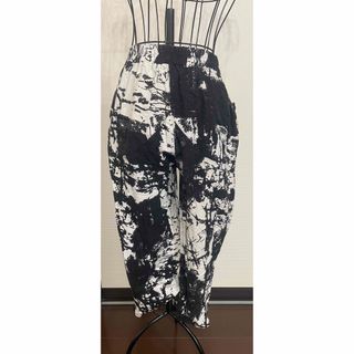 サルエルパンツ 白黒パターン(サルエルパンツ)