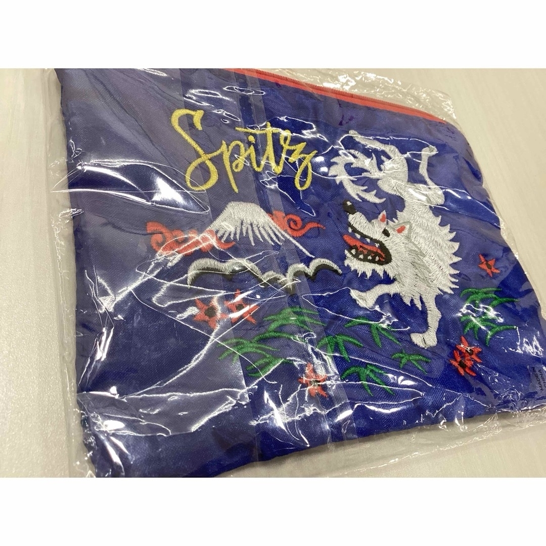 新品未開封】スピッツ 2019年夏グッズ 「白犬スカジャン風ポーチ 新品未開封】スピッツ 2019年夏グッズ 「白犬スカジャン風ポーチ