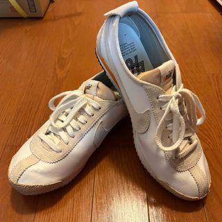 HERMES - 国内正規品 極美品 42 エルメス デイ スニーカー HERMES - 国内正規品 極美品 42 エルメス デイ スニーカー