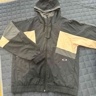 Oakley(ナイロンジャケット)のフリマアイテム一覧 Oakley(ナイロンジャケット)のフリマアイテム一覧