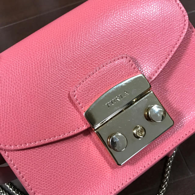 Furla(フルラ)のメトロポリス ピンク レディースのバッグ(ショルダーバッグ)の商品写真