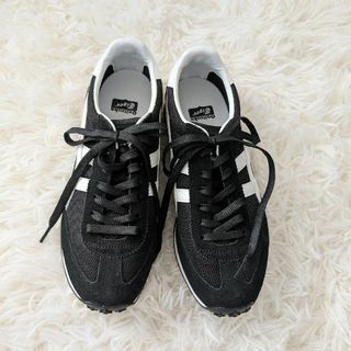 Onitsuka Tiger - 【momo着用】 オニツカタイガー 新品未使用の Onitsuka Tiger - 【momo着用】 オニツカタイガー 新品未使用の