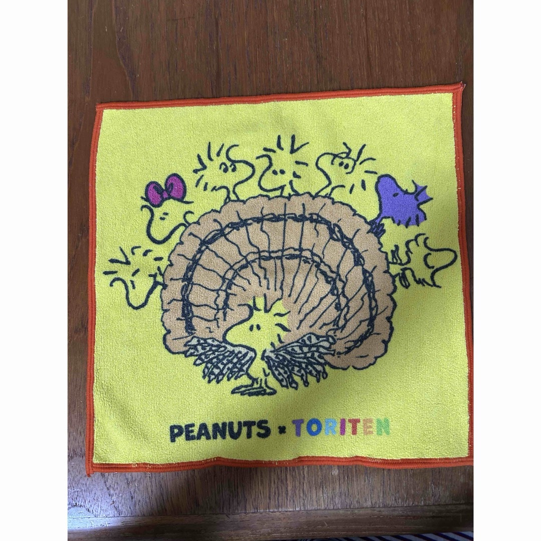 PEANUTS × TORITEN 上野 特別展「鳥」ウッドストック ミニタオル レディースのファッション小物(ハンカチ)の商品写真