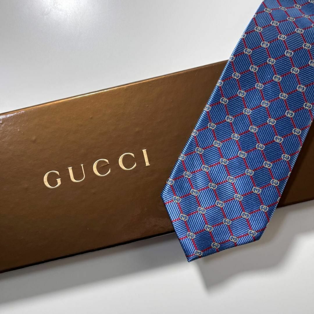 GUCCI - 美品 GUCCI ネクタイ シルク100% ブルー GG柄 総柄の GUCCI - 美品 GUCCI ネクタイ シルク100% ブルー GG柄 総柄の