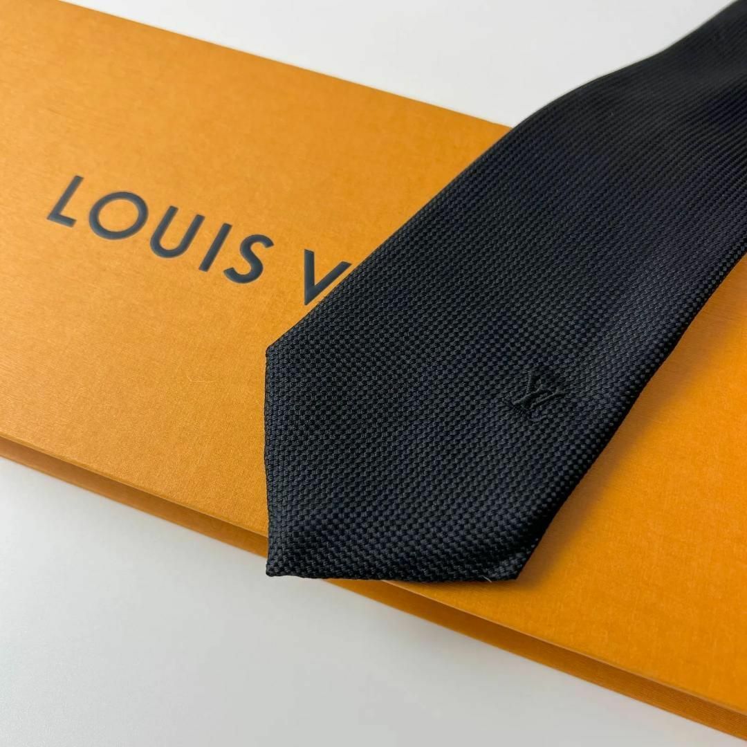 LOUIS VUITTON - 美品 ルイヴィトン Louis Vuitton ネクタイ LOUIS VUITTON - 美品 ルイヴィトン Louis Vuitton ネクタイ