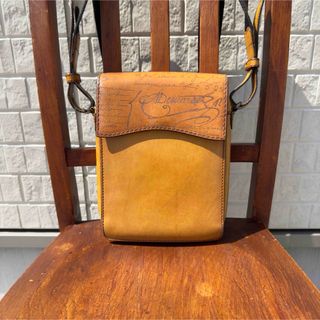 BERLUTI(ショルダーバッグ)のフリマアイテム一覧 BERLUTI(ショルダーバッグ)のフリマアイテム一覧