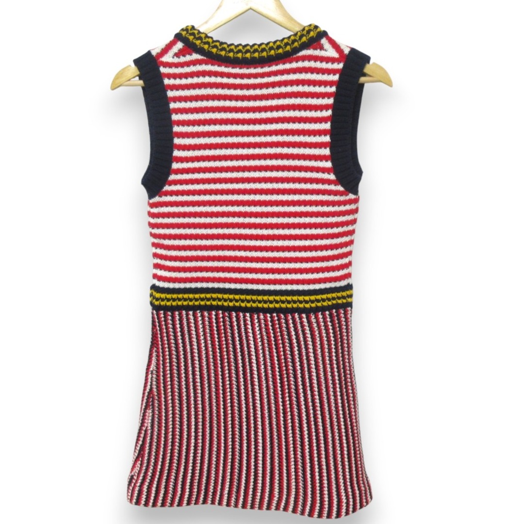 MIU MIU - 美品 MIUMIU ミュウミュウ Vネック ノースリーブ MIU MIU - 美品 MIUMIU ミュウミュウ Vネック ノースリーブ