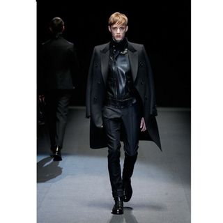 GUCCI(チェスターコート)のフリマアイテム一覧 GUCCI(チェスターコート)のフリマアイテム一覧