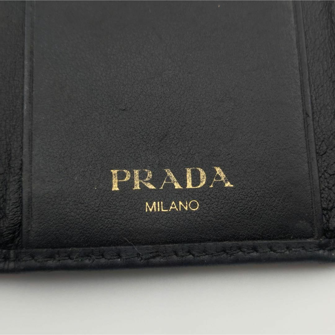 PRADA - プラダ キーケース 6連 サフィアーノレザー 鍵入れ PRADA - プラダ キーケース 6連 サフィアーノレザー 鍵入れ