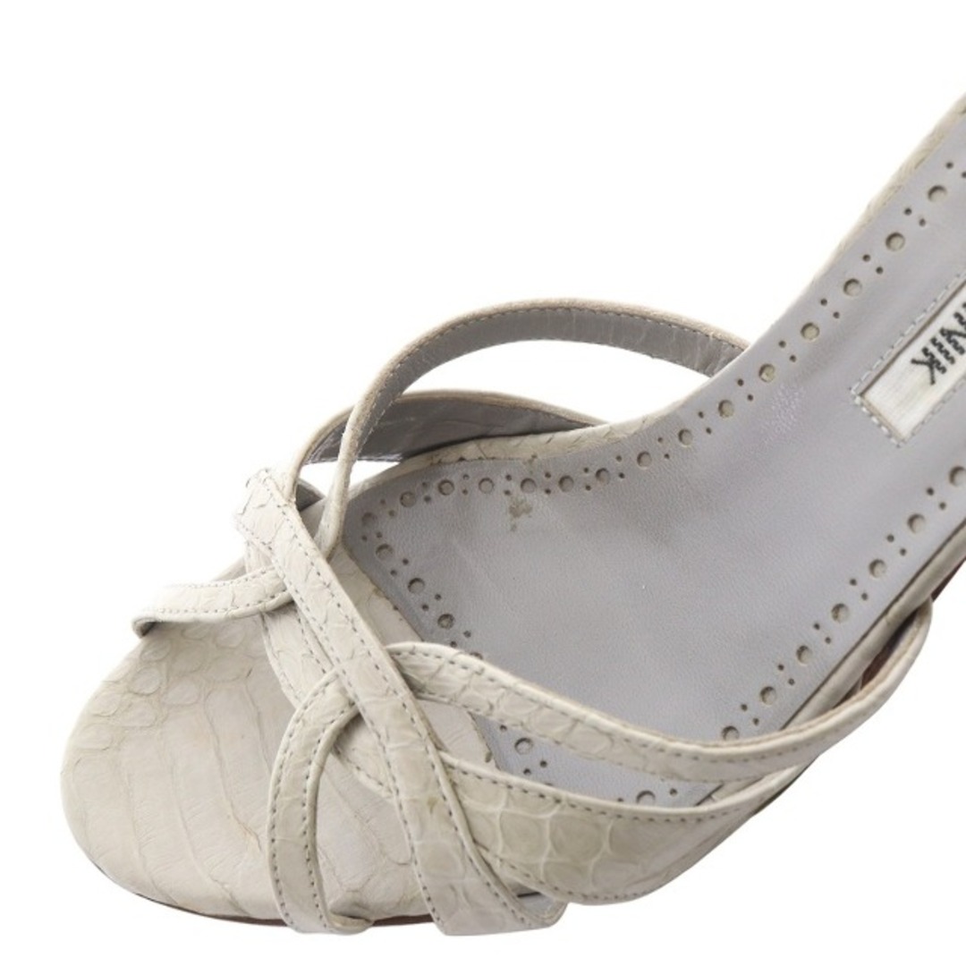 MANOLO BLAHNIK - マノロブラニク 型押しレザーサンダル MANOLO BLAHNIK - マノロブラニク 型押しレザーサンダル