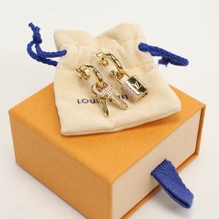 LOUIS VUITTON - ルイ・ヴィトン エセンシャルV フープピアスの LOUIS VUITTON - ルイ・ヴィトン エセンシャルV フープピアスの