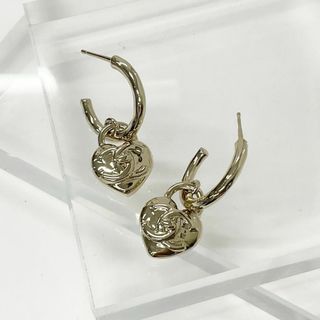 CHANEL(ハート ・ ピアス)のフリマアイテム一覧 CHANEL(ハート ・ ピアス)のフリマアイテム一覧