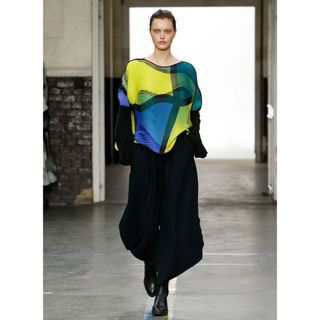 ISSEY MIYAKE(シャツ/ブラウス(長袖/七分))のフリマアイテム一覧 ISSEY MIYAKE(シャツ/ブラウス(長袖/七分))のフリマアイテム一覧