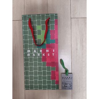 MARNI(ショップ袋)のフリマアイテム一覧 MARNI(ショップ袋)のフリマアイテム一覧