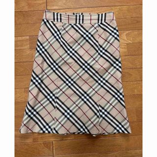 BURBERRY(ひざ丈スカート)のフリマアイテム一覧 BURBERRY(ひざ丈スカート)のフリマアイテム一覧