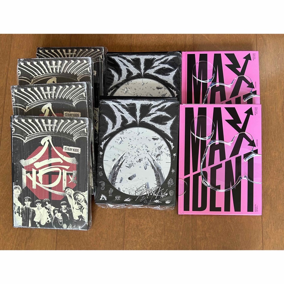 Stray Kids - Stray Kids CD まとめ売り トレカ フライヤー付き Stray Kids - Stray Kids CD まとめ売り トレカ フライヤー付き