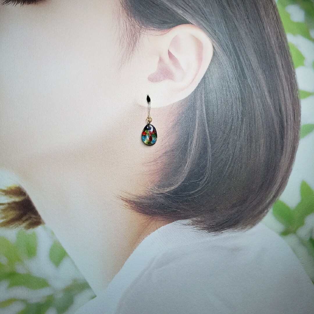 No.1528-E 琉球ガラス☆ちっちゃなしずく型☆ピアス・イヤリング No.1528-E 琉球ガラス☆ちっちゃなしずく型☆ピアス・イヤリング