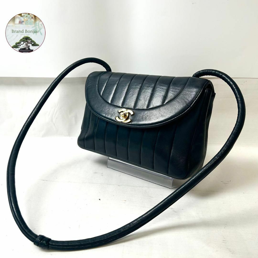 CHANEL - 良品　シャネル　マドモワゼル　ラムスキン　ターンロック　ショルダーバッグ
