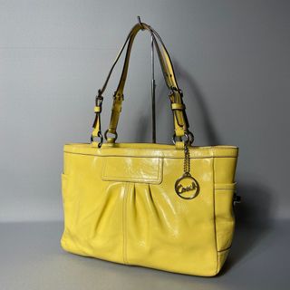 COACH(バッグ ・ イエロー/黄色系)のフリマアイテム一覧 COACH(バッグ ・ イエロー/黄色系)のフリマアイテム一覧