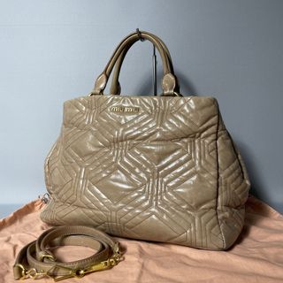 MIU MIU - ミュウミュウ トートバッグ - 黒 レザーの通販 by MIU MIU - ミュウミュウ トートバッグ - 黒 レザーの通販 by